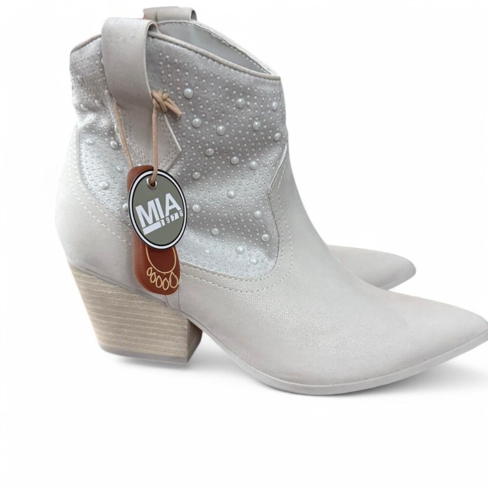 New With Tags White grey MIA studded western pull up ankle cowboy boots size 6.5 - Picture 2 of 9